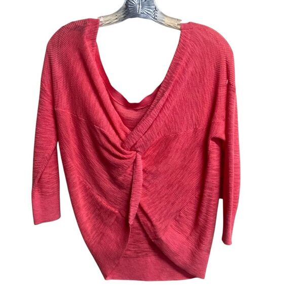 601. Express twist back Barbiecore pink knit oversized half sleeve top - Picture 2 of 4